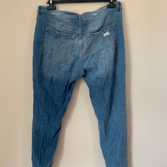 H&M BOYFRIEND JEANS (size 12) - Picture 2 of 2
